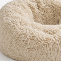 Fauteuil Pouf en Fourrure Longue Ivoire – Le Nola