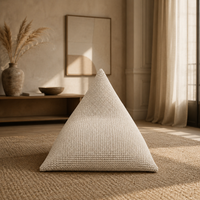 Pouf Poire Design en Tricot Épais Fait Main, Assise Sculpturale Cocooning Intérieur & Extérieur – Le Kubu